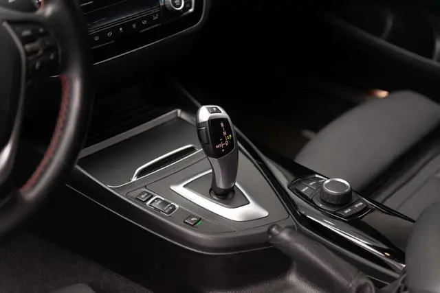 BMW BMW 2 Series (imported) 225i sports design suit