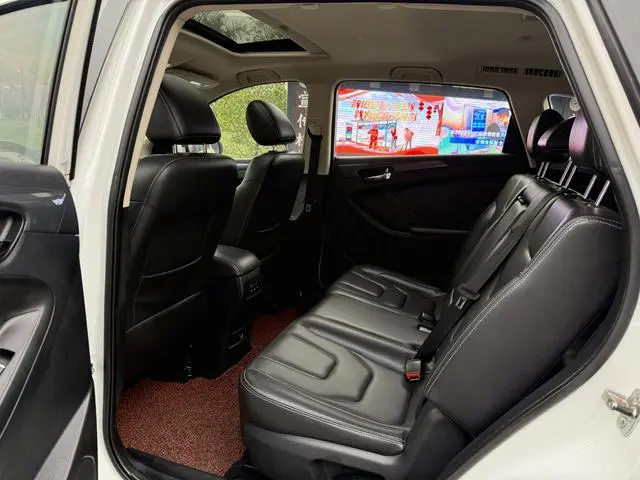 Dongfeng Fengguang Scenery 580 Facelift 1.5T CVT luxury