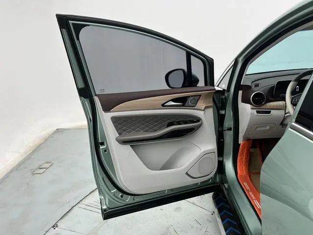 Dongfeng Fengxing Popular yachts 1.5T DCT Wave by Wave version