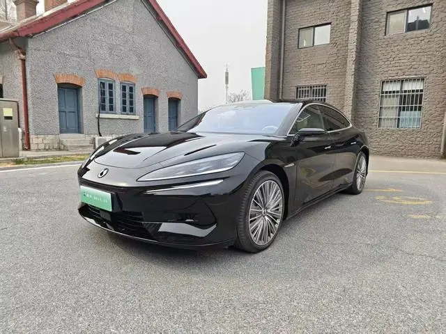 Denza Denza Z9 DM 1100 four-wheel drive Ultra version