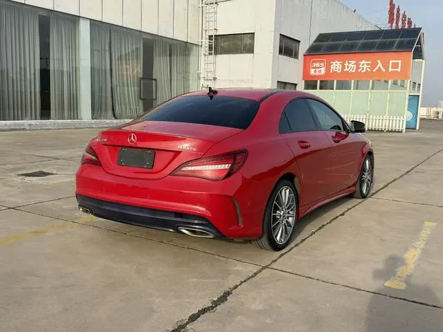 Mercedes-Benz Mercedes-Benz CLA CLA 220 4MATIC