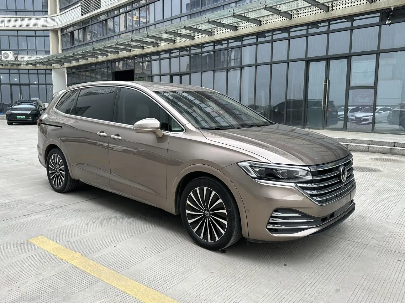 Volkswagen Weiran 380TSI Premium Edition