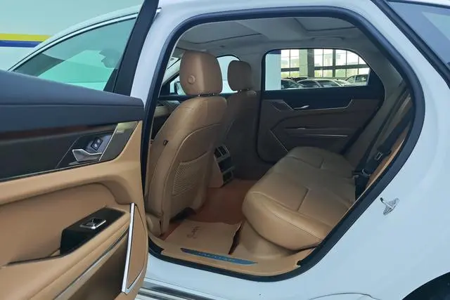 Jaguar Jaguar XFL 2.0T P250 two-wheel drive Exclusive Deluxe Edition