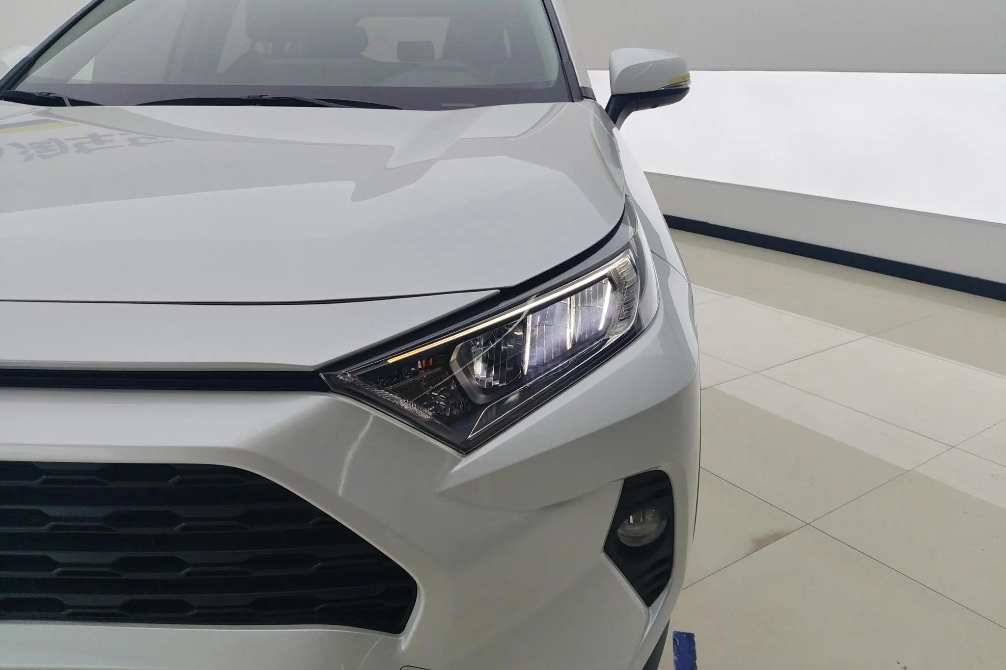 TOYOTA RAV4 Rongfang 2.0L CVT two-wheel drive fashion Plus version