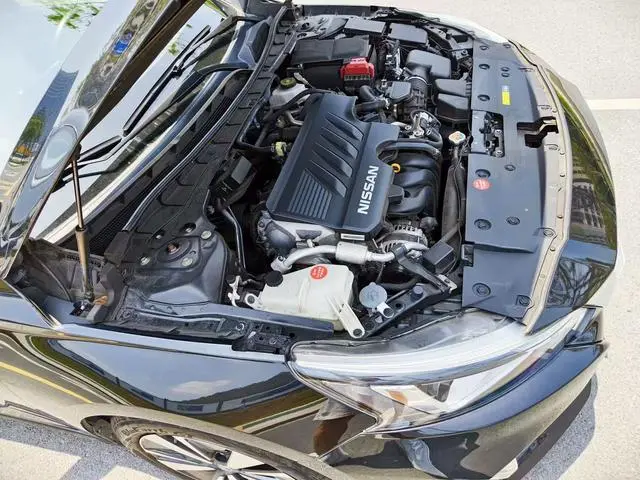 Nissan Teana Facelift 2.0 L XL Upper Smart Edition