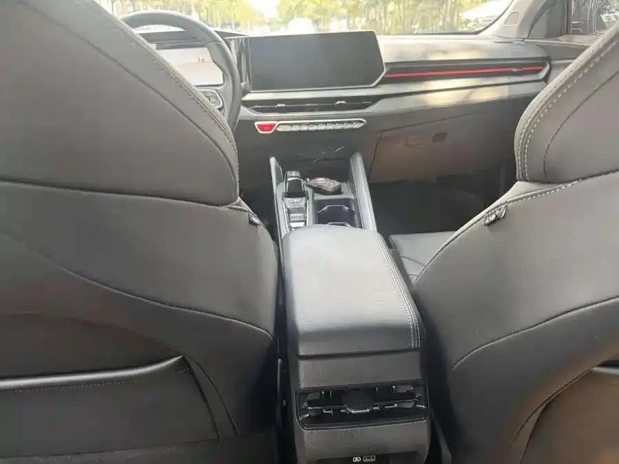 Geely Binrui Binrui COOL 1.5T DCT Thunder Edition