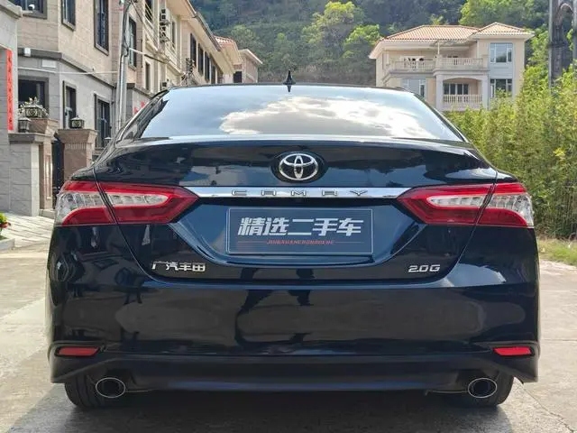TOYOTA Camry 2.0G Deluxe Edition