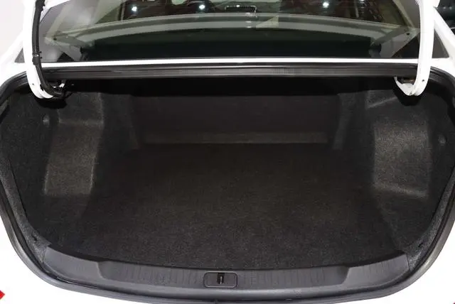 Chevrolet Cruze 320 Automatic Enjoy Edition