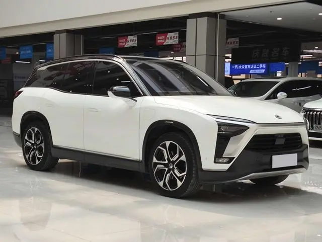 NIO NIO ES8 580KM signature version six seats