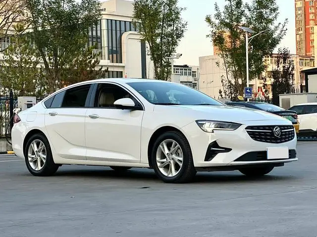 Buick Regal 552T luxury