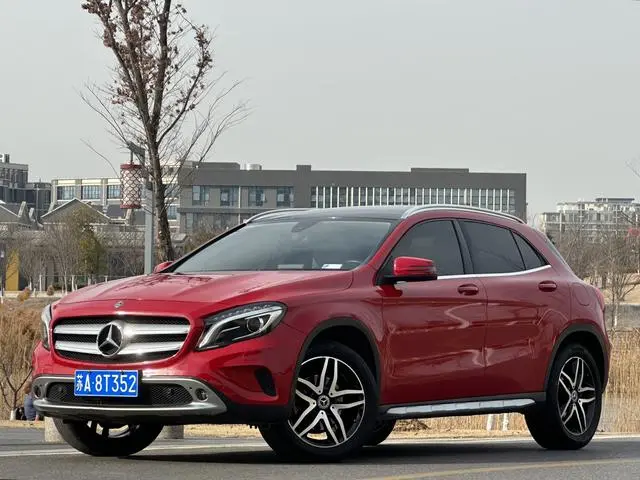 Mercedes-Benz Mercedes-Benz GLA GLA 200 fashion type