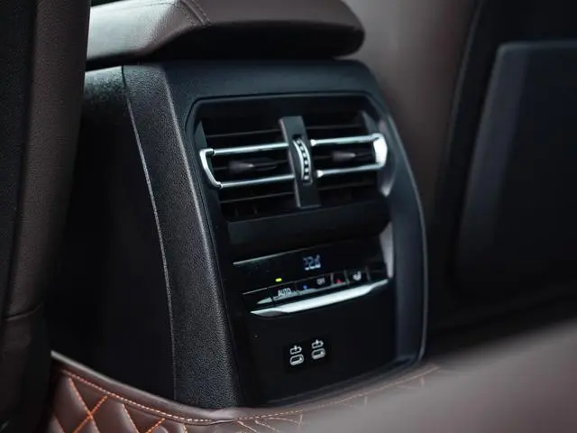BMW BMW 3 Series 325Li M sports suit