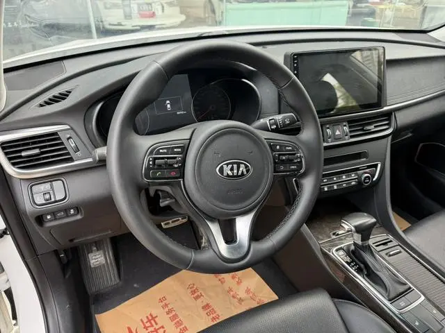 Kia Kia K5 2.0L automatic LUX