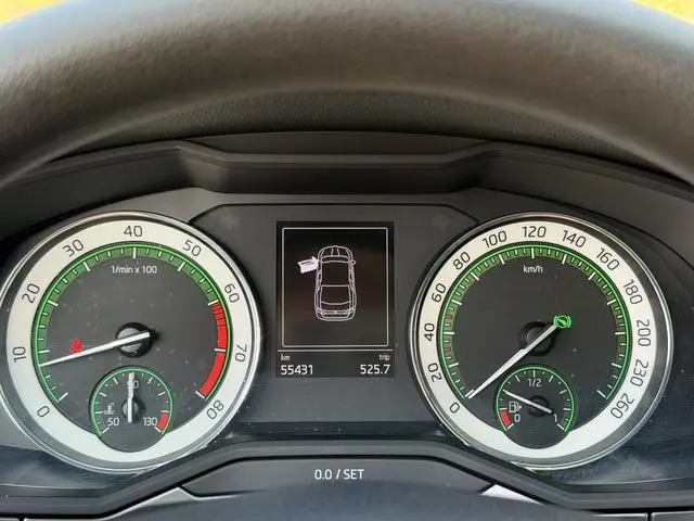 Skoda Speed pie ZI330 DSG Comfort Edition Country V