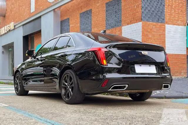 Cadillac Cadillac CT4 28T luxury