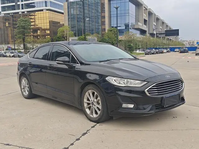 Ford Mondeo EcoBoost 180 fashion type