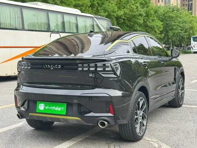 LYNK & CO Lynk 05 2.0TD two-wheel drive Halo