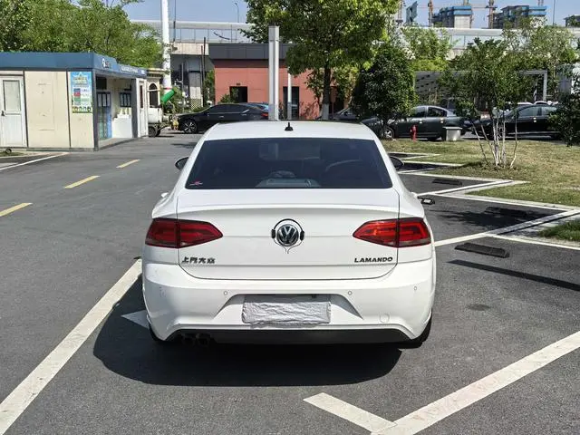 Volkswagen Lingdu 230TSI DSG Fashion Edition