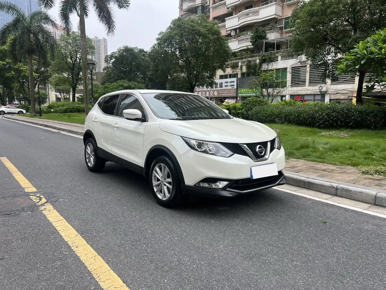 Nissan Qashqai 2.0L CVT Elite Edition Country V