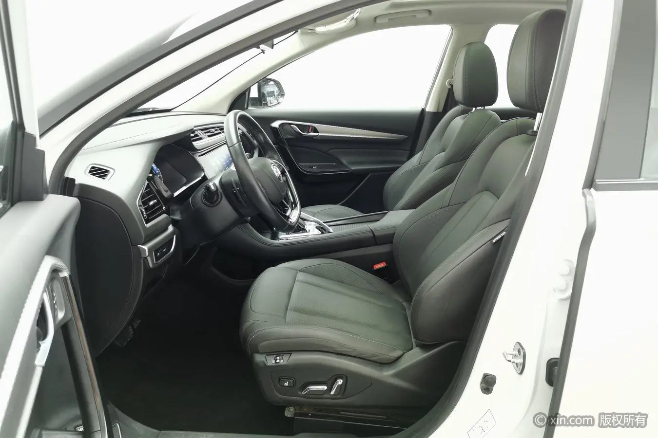 Dongfeng Fengshen Dongfeng Fengshen AX7 1.6T automatic AI flagship country VI