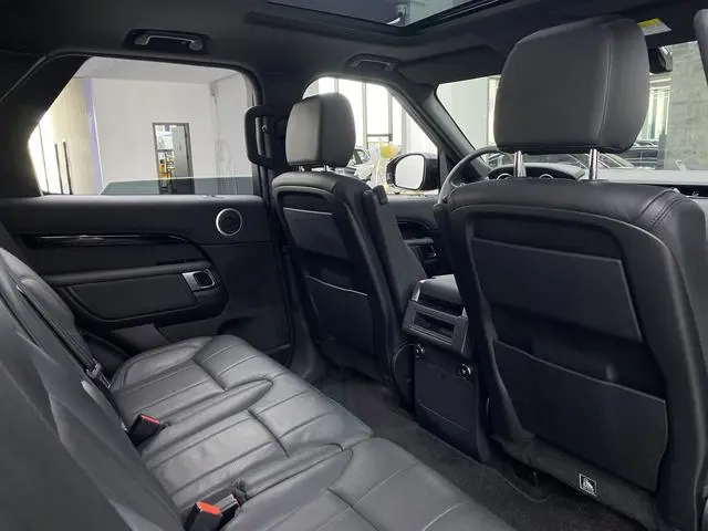 Land Rover discover 3.0 V6 SE