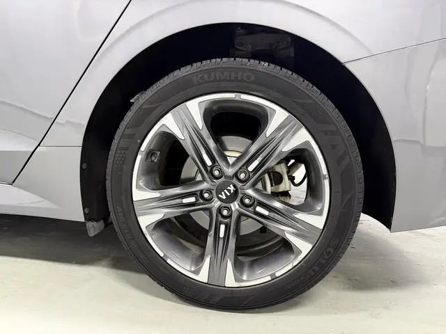 Kia Kia K5 270T CVVD Luxury Technology Edition