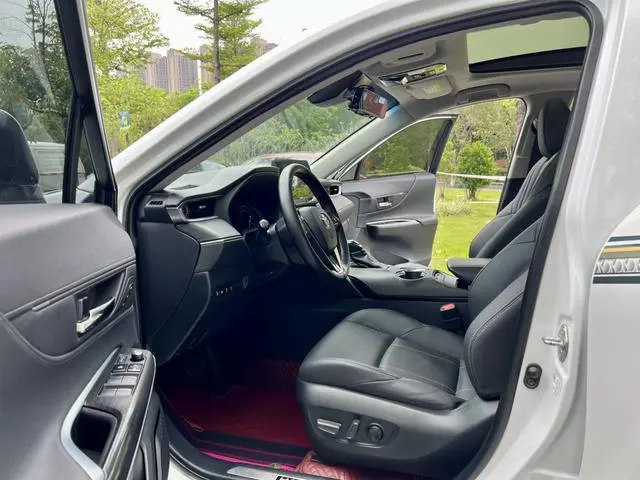 TOYOTA Ling Fang HARRIER 2.0L CVT two-wheel drive exclusive edition