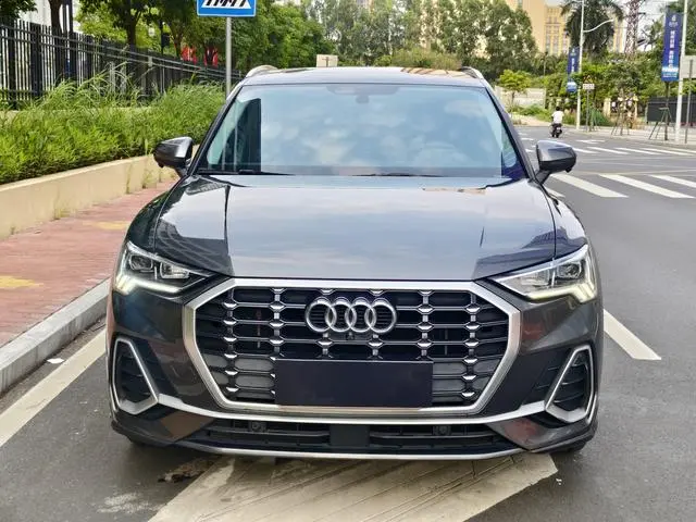 Audi Audi Q3 35 TFSI aggressive dynamic type