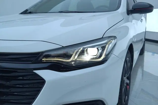 Chevrolet Cruze Redline 320T dual clutch Refreshing Version