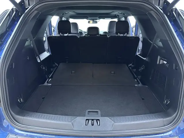 Ford Explorer EcoBoost 285 four-wheel drive sports version ST-LINE 7-seater