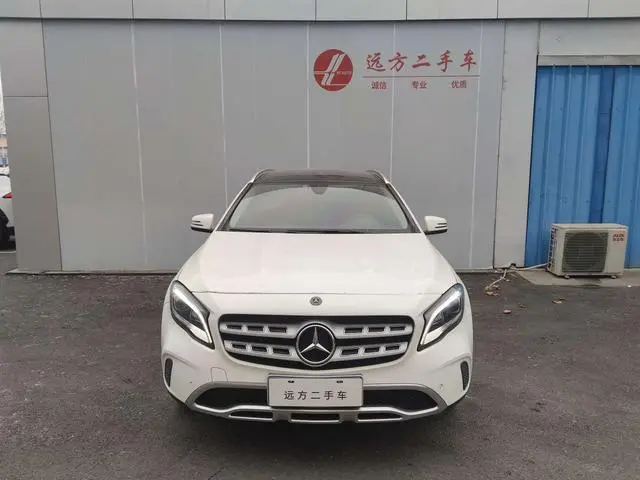 Mercedes-Benz Mercedes-Benz GLA GLA 200 fashion type
