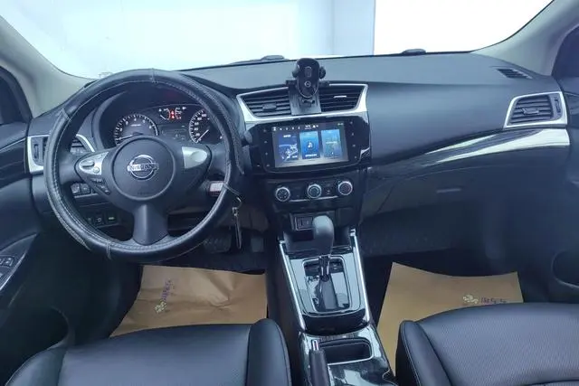 Nissan Xuan Yi Classic 1.6L XL CVT Deluxe Edition