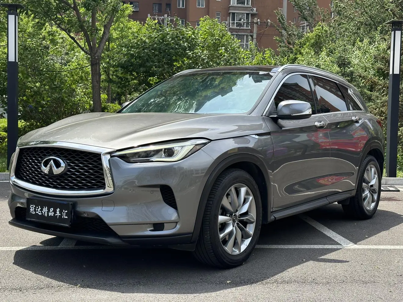 Infiniti Infiniti QX50 2.0T two-wheel drive fashion version