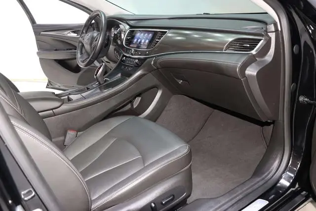 Buick Lacrosse 652T luxury