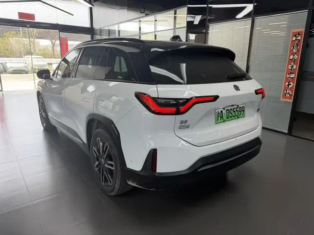 NIO NIO ES6 420KM sports version