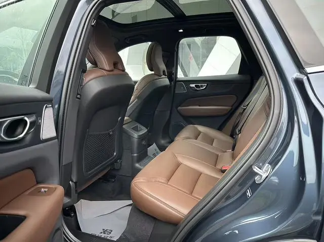 Volvo Volvo XC60 PHEV T8 four-wheel drive long battery life Zhiya Deluxe Edition