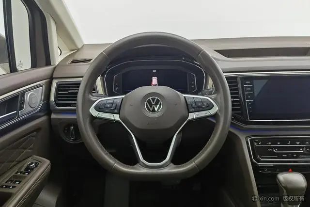 Volkswagen Weiran 380TSI Premium Edition