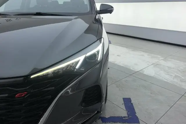 Changan Yidong PLUS Blue Whale NE 1.4T GDI DCT Premium Type