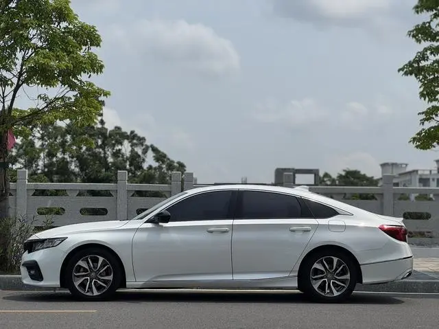 Honda Yingshipai 260TURBO Elegant Edition Country V