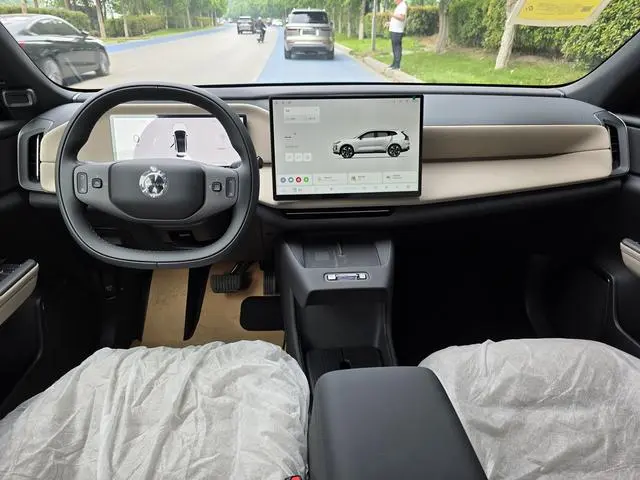 Volvo Volvo XC70 Four-wheel drive, long battery life Core