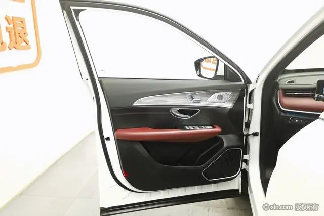 Chery Jetour Jietu X70 C-DM 1.5TD DHT Voyage EDITION PRO