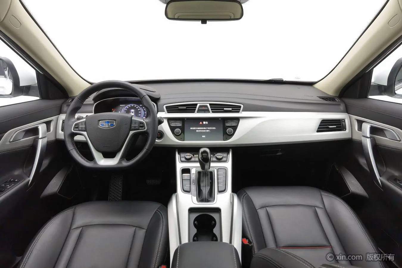 Geely Boyue 1.8TD automatic two-wheel drive intelligent 4G connected version