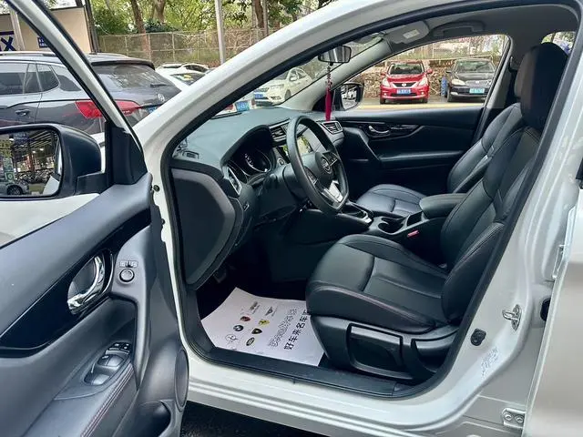 Nissan Qashqai Classic 2.0L Comfort Edition