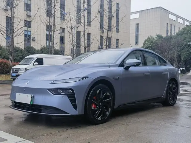 Dongfeng eπ eπ007 Pure electric 540 four-wheel drive Max version