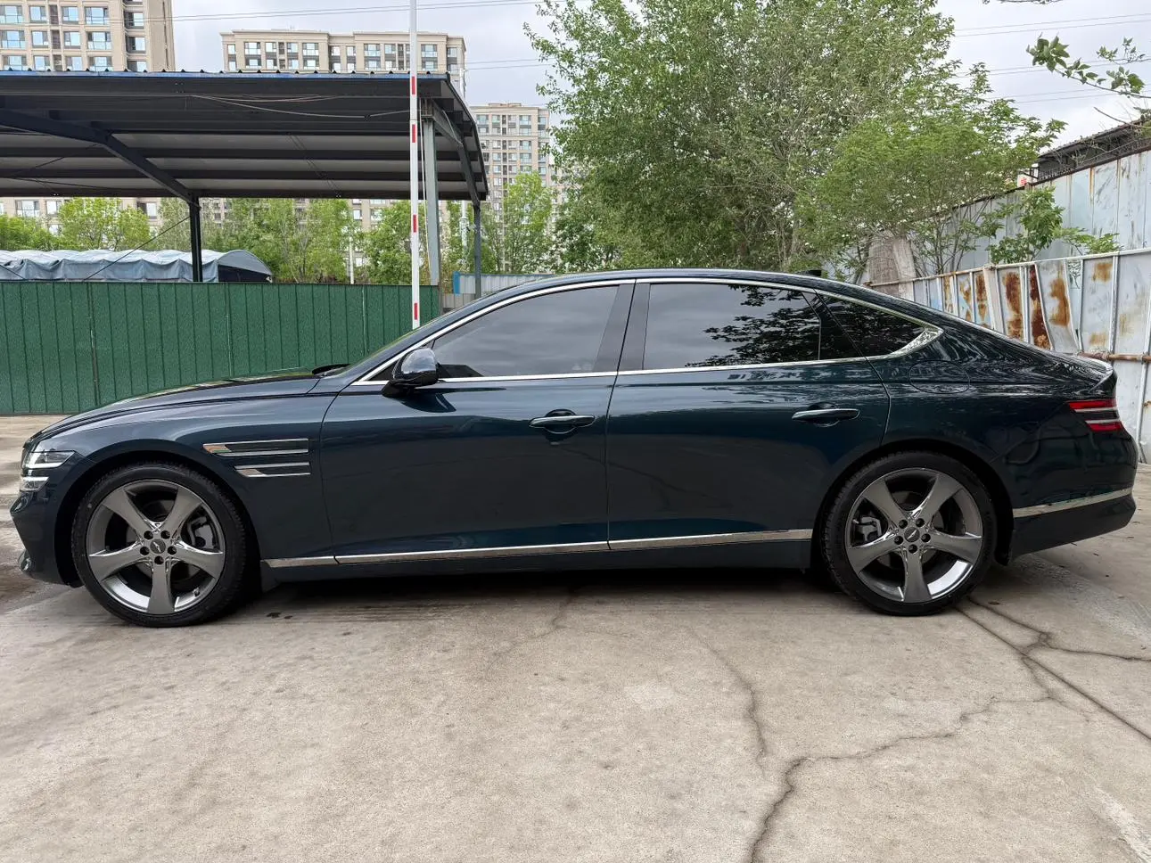GENESIS Genisys G80 2.5T two-wheel drive ultimate edition