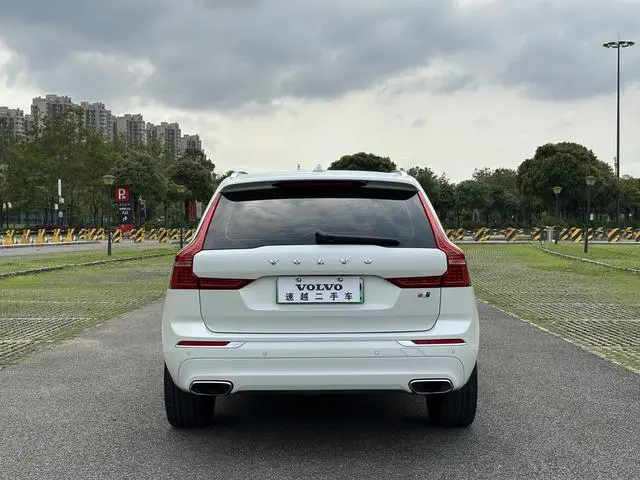 Volvo Volvo XC60 PHEV T8 E-drive Hybrid Zhizun Deluxe Edition Country V