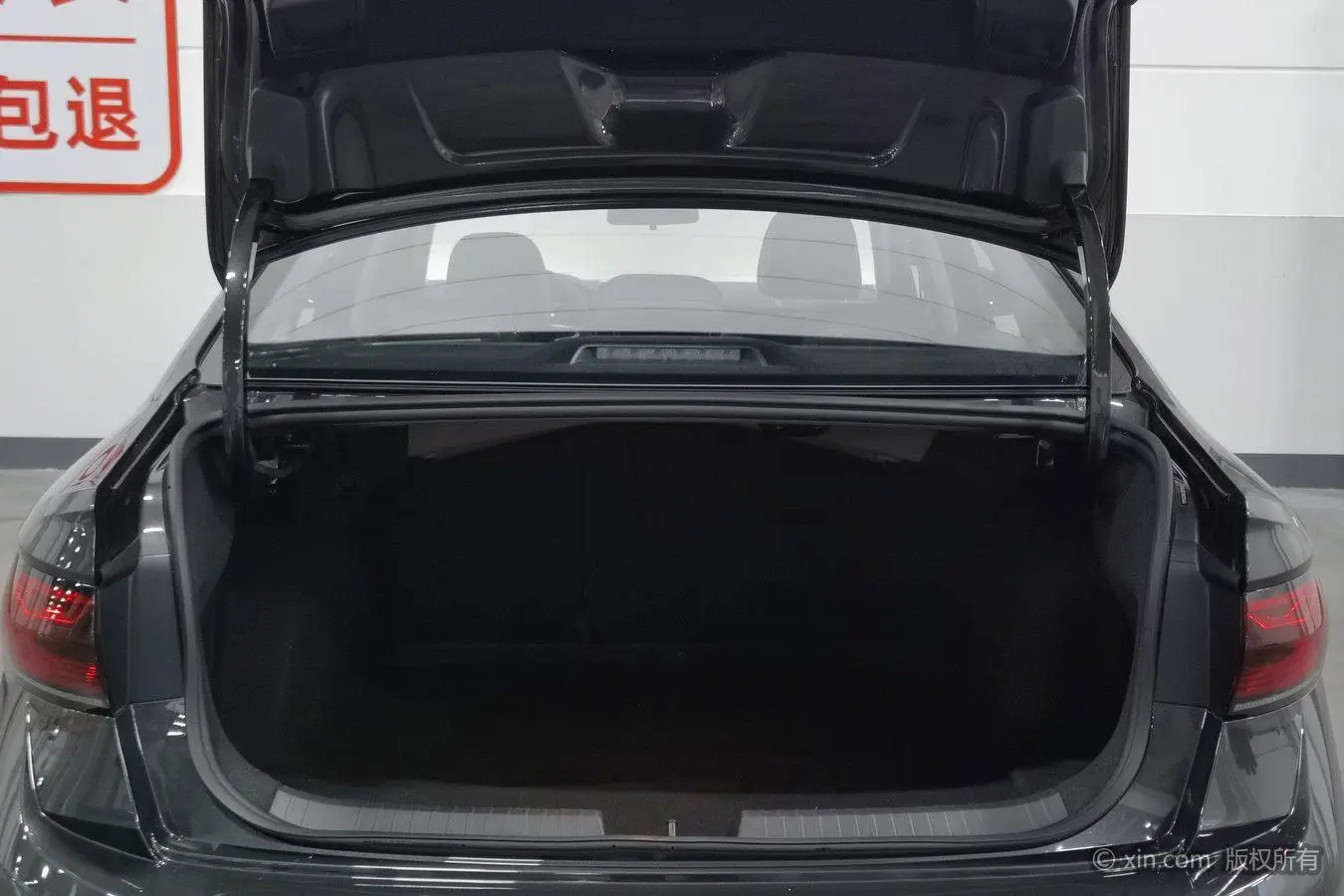 Volkswagen Sagitar 300TSI DSG Beyond Edition