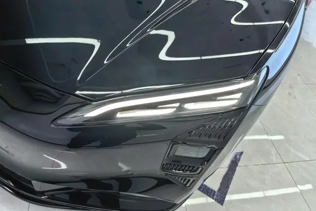 Hongqi Hongqi Tiangong 08 680 Ultra four-wheel drive version