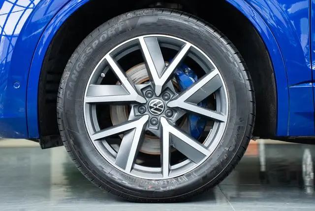 Volkswagen Touareg 3.0 TSI Ruixiang Edition Classic Sports Suit