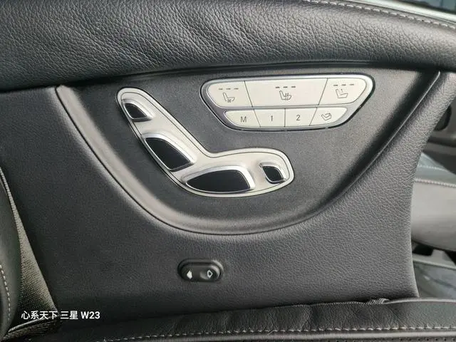 Mercedes-Benz Vito 2.0T Business Edition 7 Seats